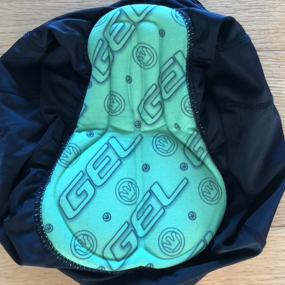 Men’s Canari compression cycling gel shorts - Picture 6 of 6